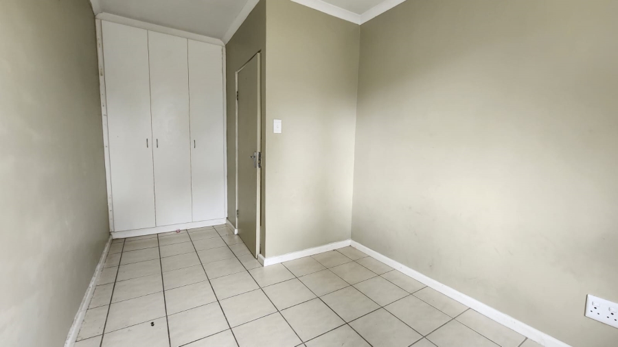 To Let 2 Bedroom Property for Rent in Maitland Western Cape